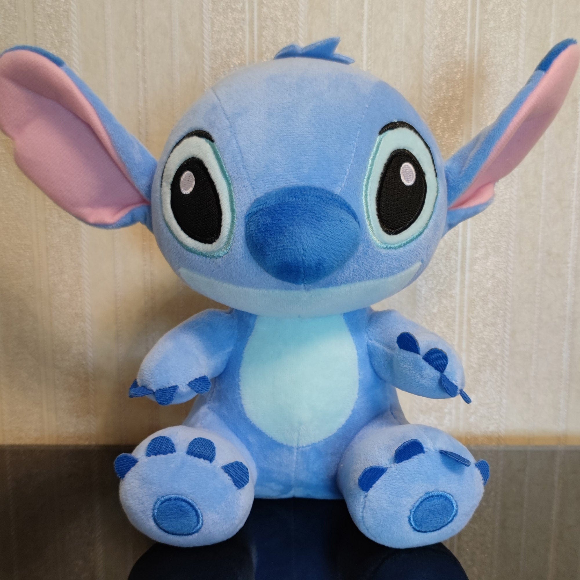 Peluche Disney Collection Stitch <br> Le Doux