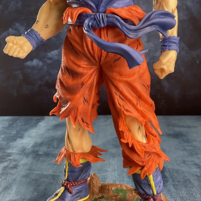 Figurine Son Goku Super Saiyan - La Transformation Épique!
