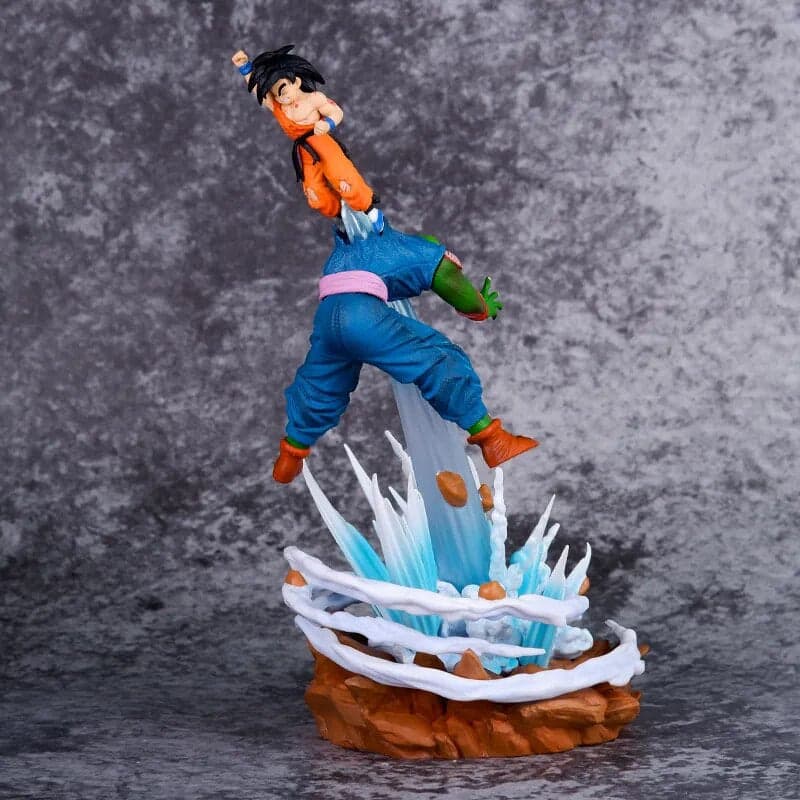 Figurine Son Goku vs Piccolo - La Scène Épique du Combat