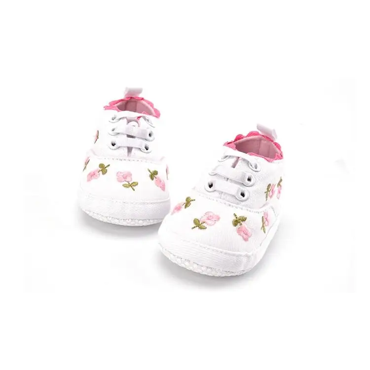 Chaussures brodée pour bébé fille