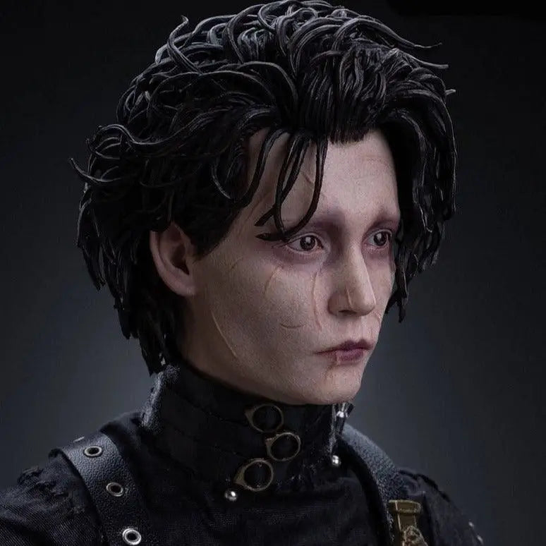 Figurine Johnny Depp Edward aux mains d'argent