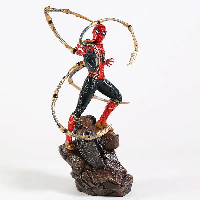 Figurine Super Héros Spiderman sur Rocher