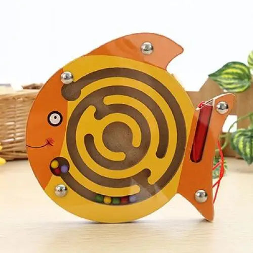 Puzzle de labyrinthe en bois en forme d'animal