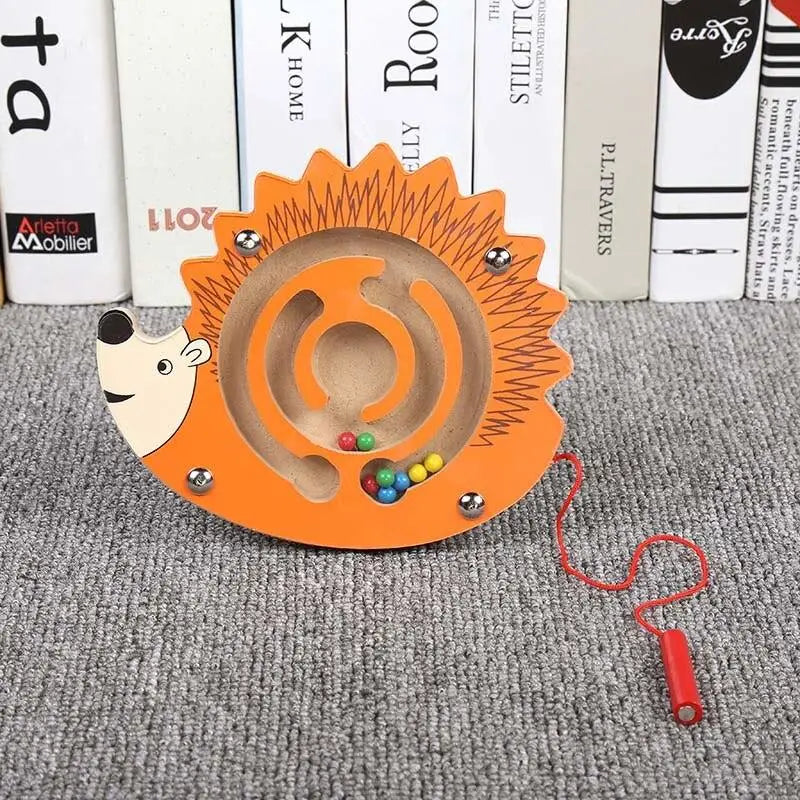 Puzzle de labyrinthe en bois en forme d'animal