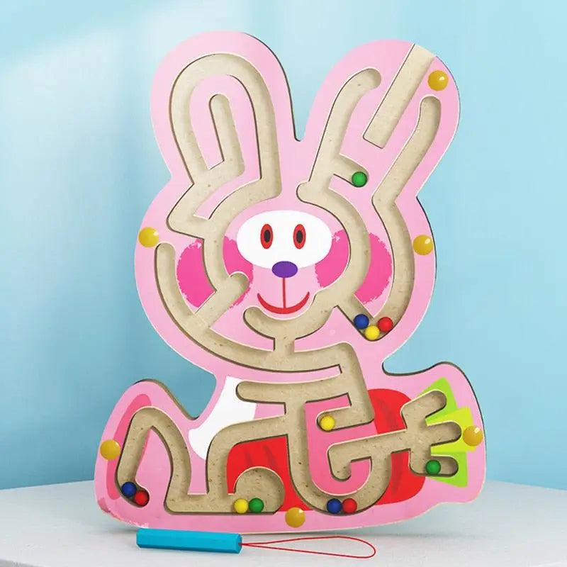 Puzzle de labyrinthe en bois en forme d'animal